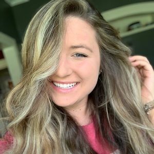 Meet your Posher, Tiffany